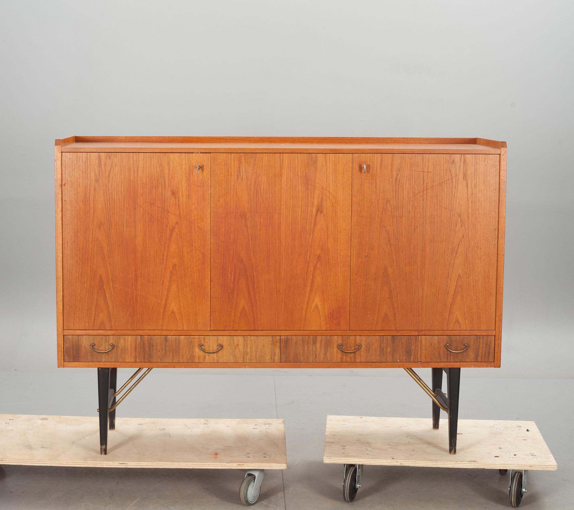 SIDEBOARD, 1960-tal.