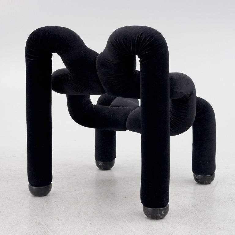 Terje Ekstrøm, fåtölj, "Ekstrem", Stokke Fabrikker, Norge, 1900-talets slut.