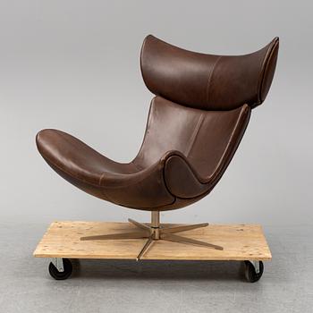 HENRIK PEDERSEN, A leather covered 'Imola' swivel lounge chair from Bo Concept.