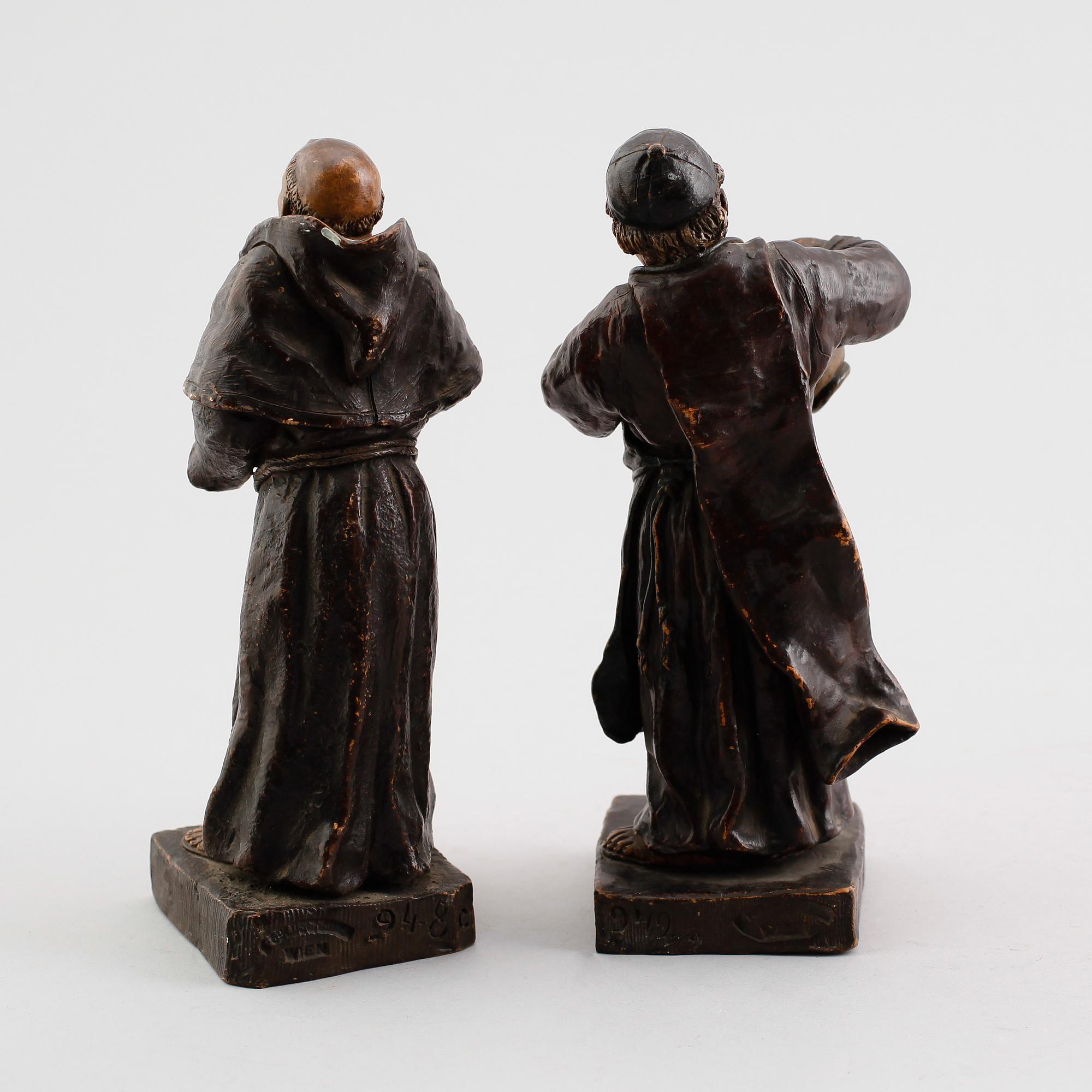 FIGURER, ett par, terrakotta, Goldscheider, Wien, omkring år 1900.