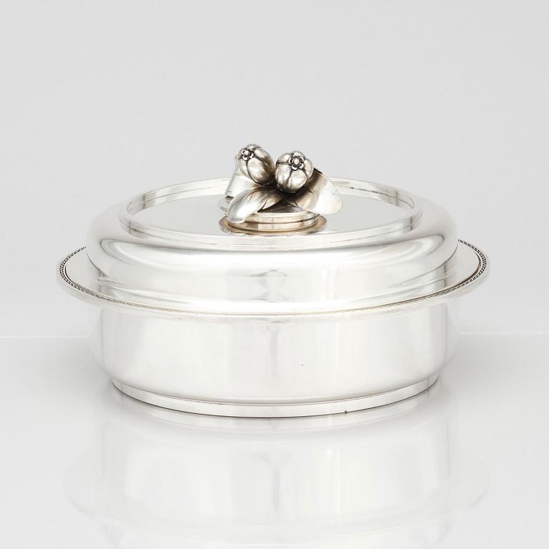 Atelier Borgila, a sterling silver lidded dish, Stockholm 1974.