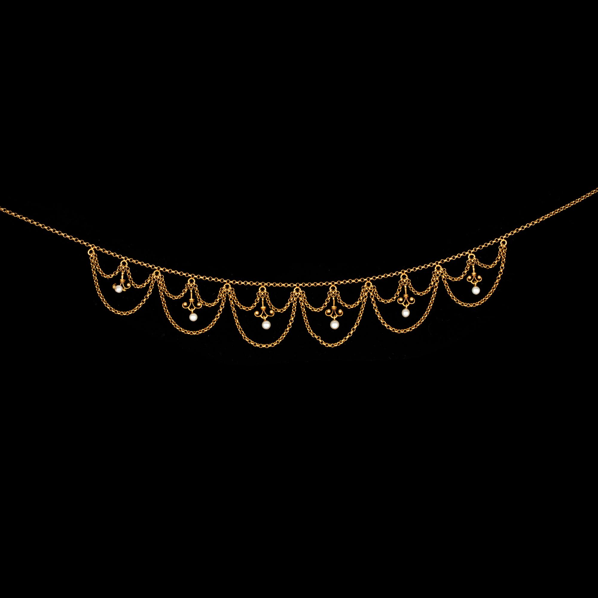 HALSBAND, 14K guld med pärlor, trol Danmark, 1900-talets första hälft. Vikt ca 10g.