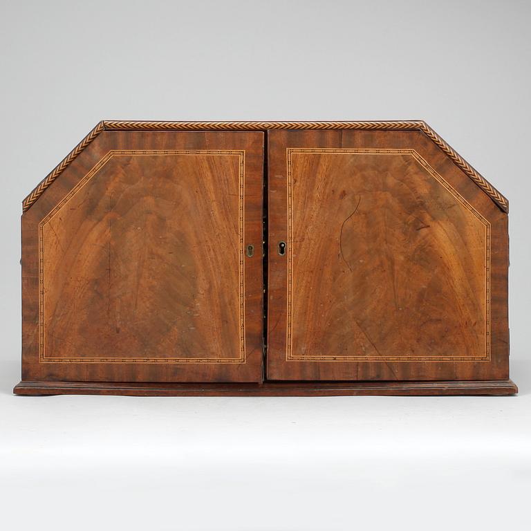 MYNTSKÅP, barockstil, 1700/1800-tal.