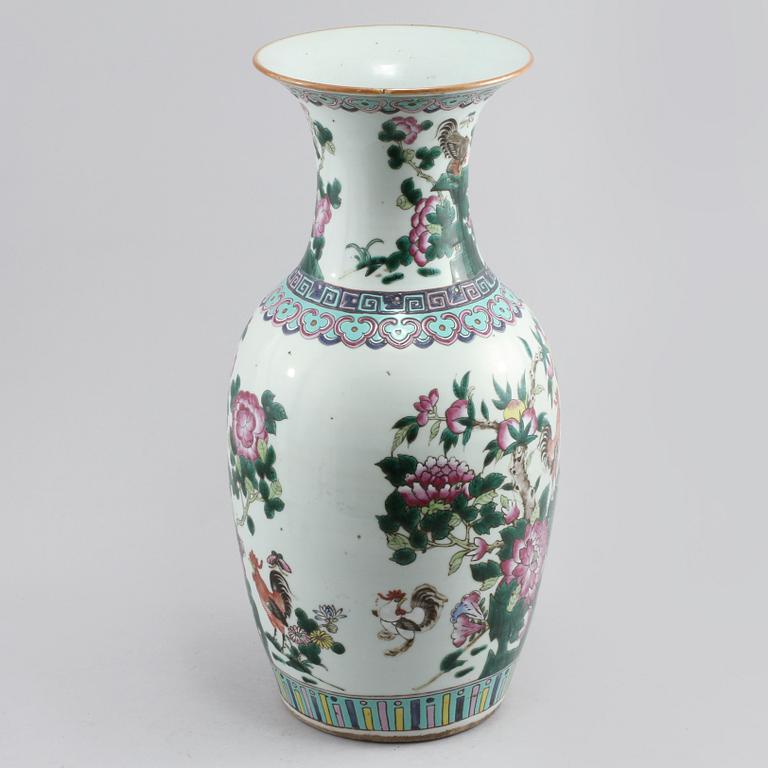 VAS, porslin, Kina, 1800/1900-tal.