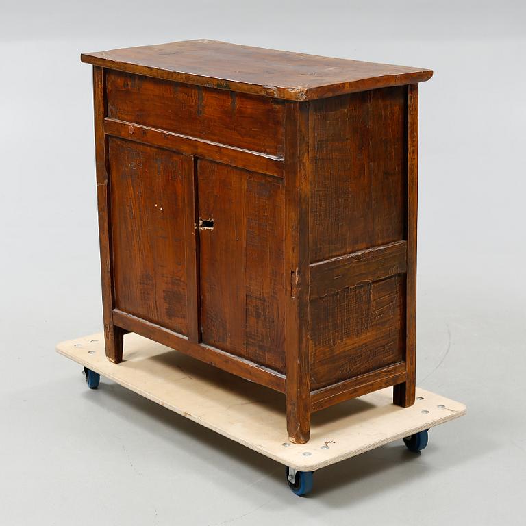 A 20th century chinese cabinet.