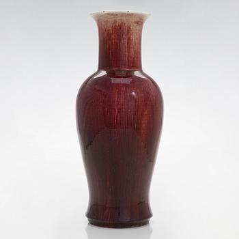 Vas, keramik. Kina, 1900-tal.