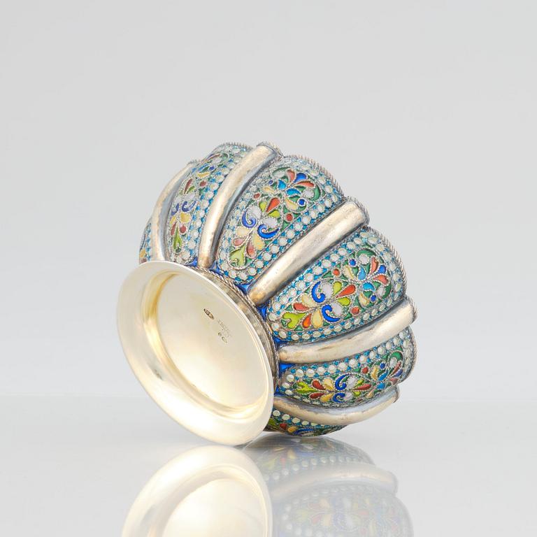 Russian parcel-gilt Silver and Cloisonné Enamel Bratina, Khlebnikov, Moscau 1910. Swedish import mark.