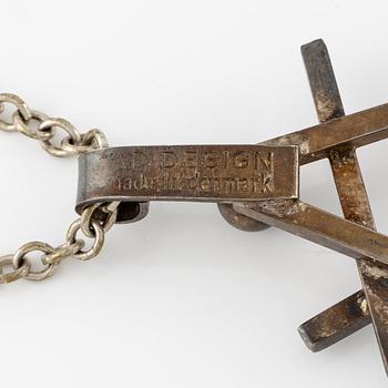 Hänge med kedja, nysilver, J. Andersson and Erik Dennung för AD Design, Danmark.