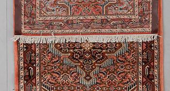 MATTA, Hamadan, ca 293 x 85 cm.