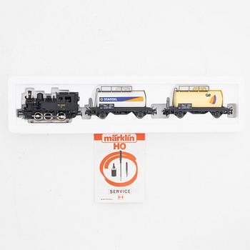 Märklin, a train- and a car set, gauge H0, in boxes.