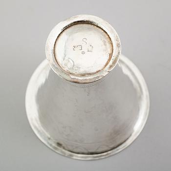 BÄGARE, silver, Lars Biugg, Jönköping 1776. Vikt ca 48 gram.