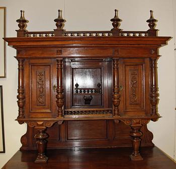 SKÄNKSKÅP, nyrenässans, omkr 1900.