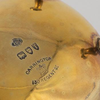 A parcel-gilt silver sugar box, Carrington & Co, London, England, 1894.