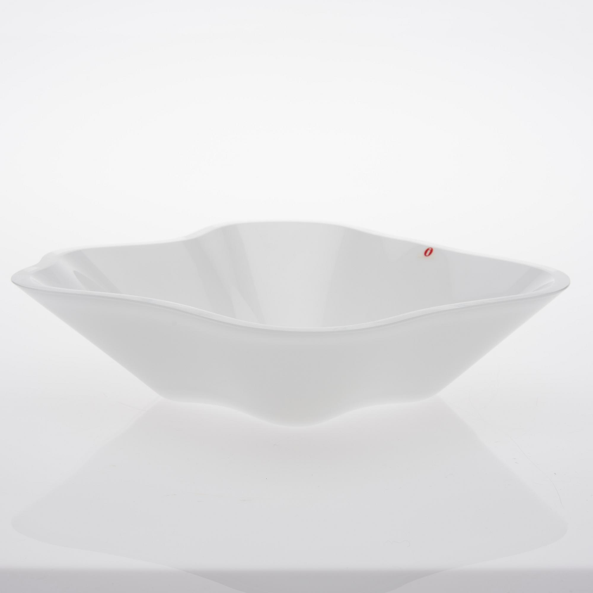 ALVAR AALTO, GLASSKULPTUR, 4 DELAR. Aalto-blomman. Sign. Alvar Aalto. Iittala 1980/90-talet.