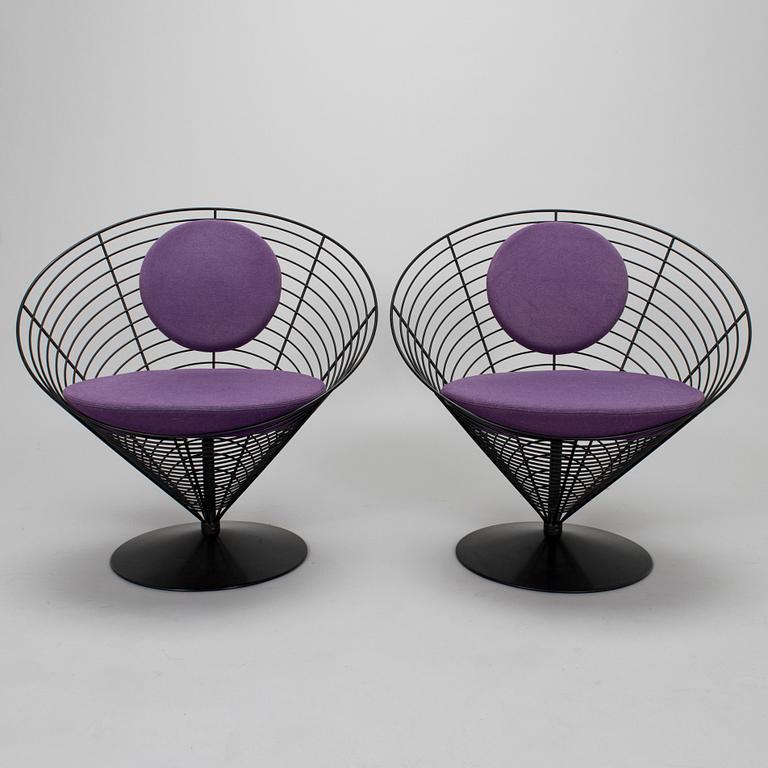 Verner Panton, fåtöljer ett par, "Wire Cone Chair", Fritz Hansen, Danmark 1988.