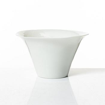 Aune Siimes, a porcelain bowl, Arabia, Finland.