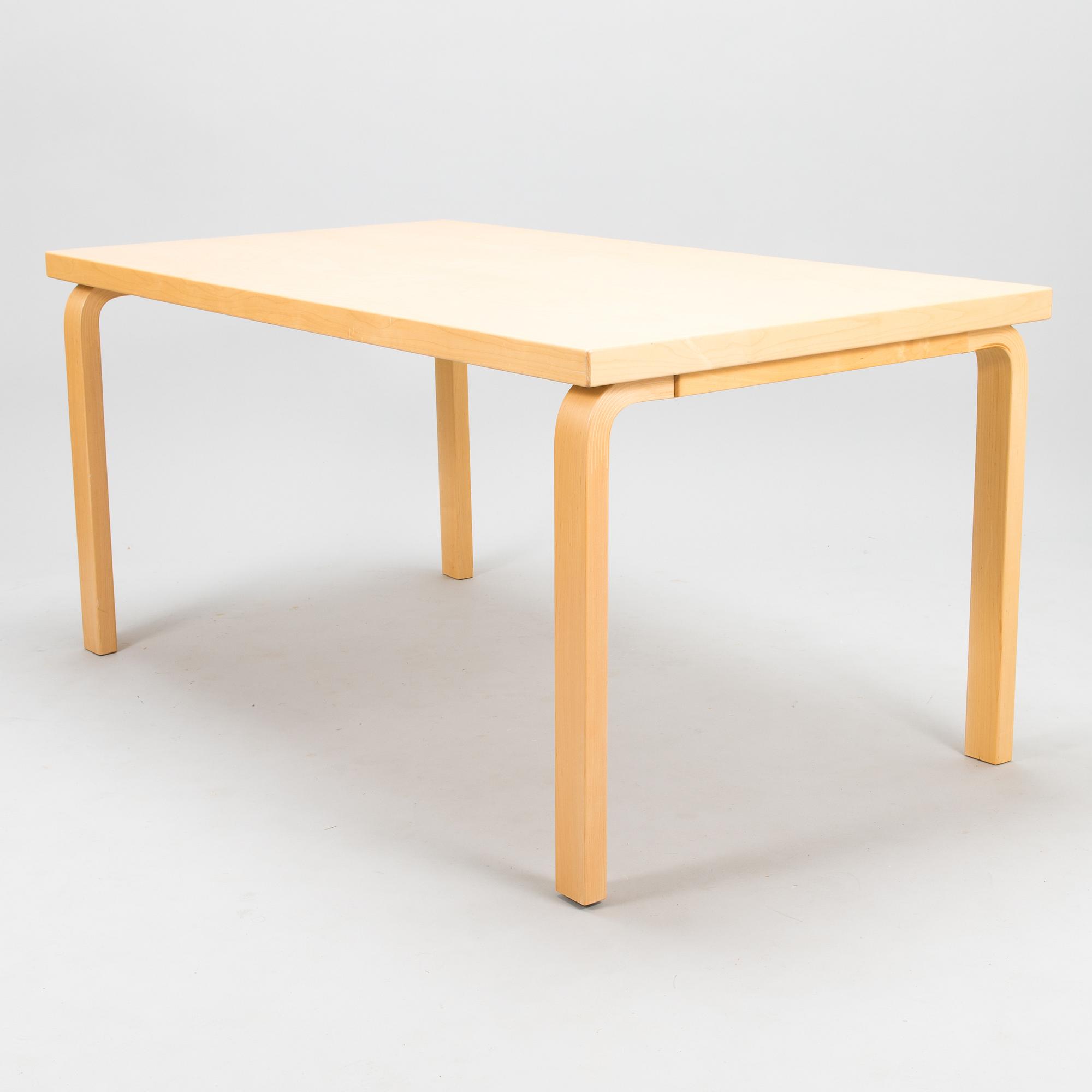 ALVAR AALTO, A table 82A and 6 chairs 69, Artek, latter half of the 20th century.