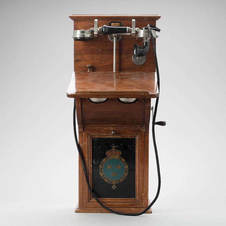 VÄGGTELEFON, Telegrafverkets Verkstad, Stockholm, tidigt 1900-tal.