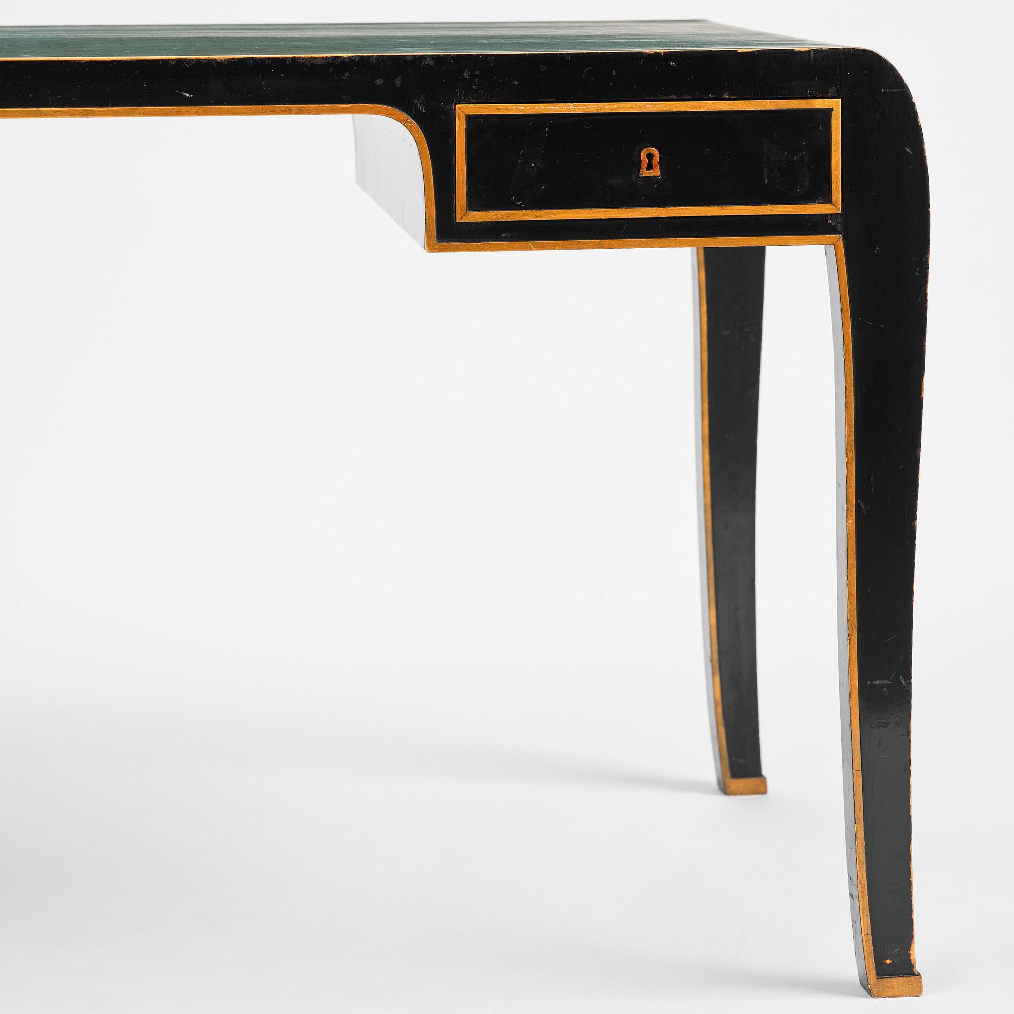 Carl Hörvik, a Swedish Grace desk, Nordiska Kompaniet, for Les Arts Décoratifs Suédois, Paris, 1928.