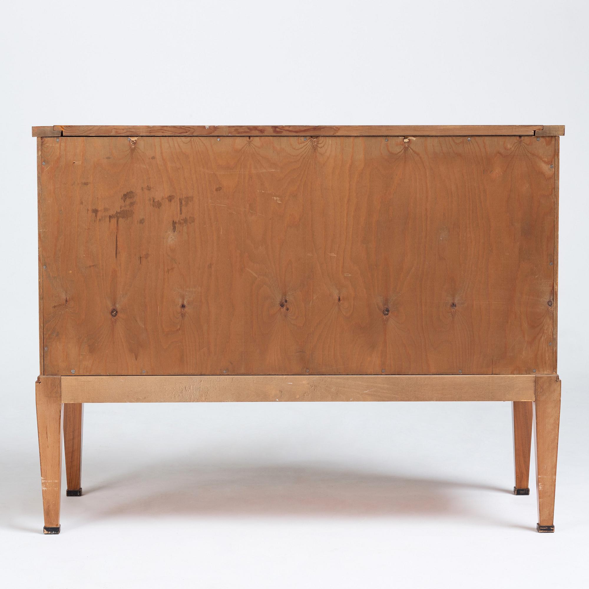 A Swedish 1920/30s walnut and maccassar bureau.