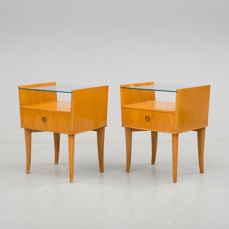 SÄNGBORD, ett par, sannolikt Bodafors, 1940-/50-tal.