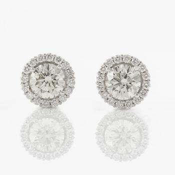 Earrings 18K white gold with yellow brilliant-cut diamonds total weight approx. 0.80 ct.