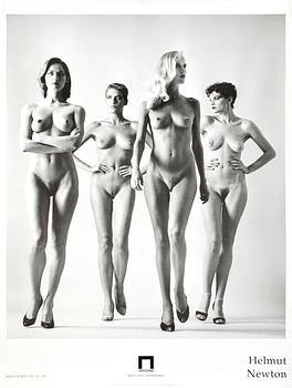 Helmut Newton · HELMUT NEWTON, "They are coming", Paris 1981. Utställningsaffisch tryckt för Museo D'Arte Contemporanea, 24.9-20.11.94.