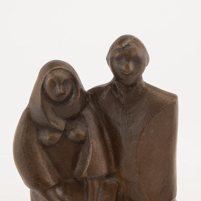 Eric Elfwén, skulptur signerad Mönsterås gjuteri.