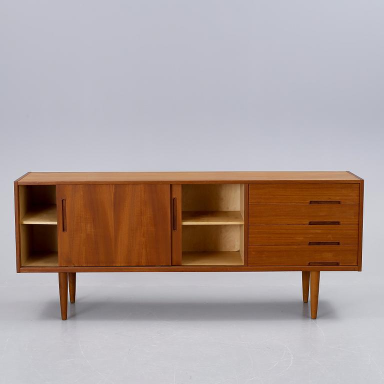 SIDEBOARD, "Trento", Nils Jonsson, Troeds, 1900-talets andra hälft.