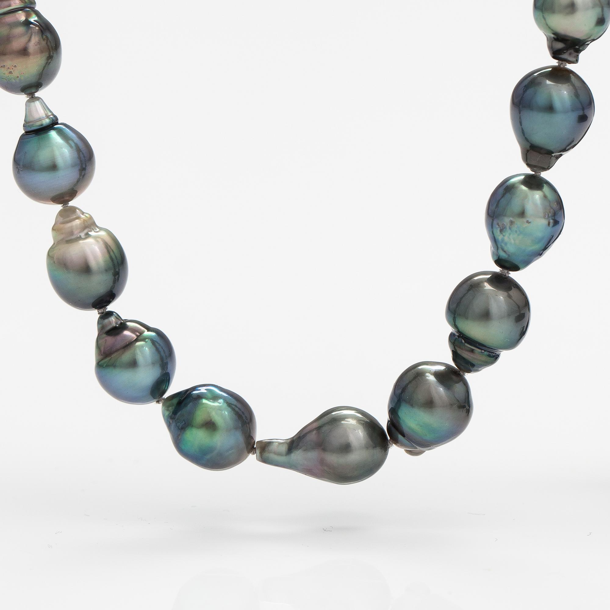 Pärlcollier, odlade pärlor, silver.