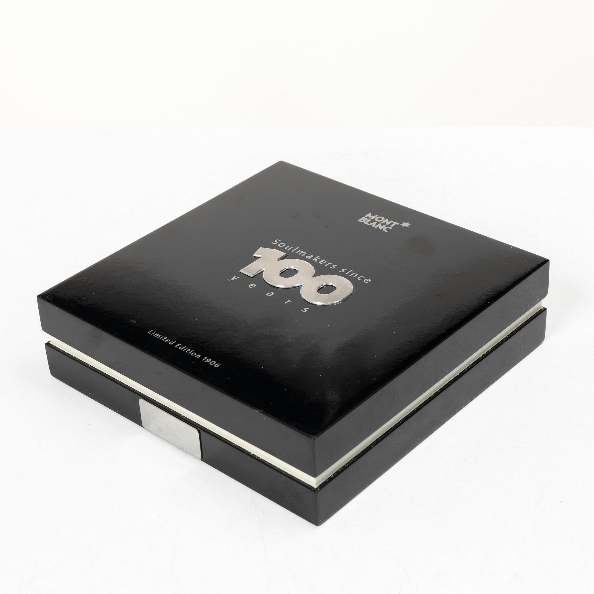 A Montblanc fountain pen, limited edition 'Soulmakers for 100 years', 'Starwalker'.