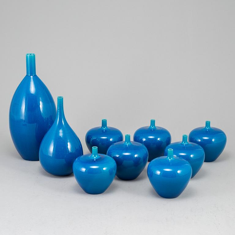 CARL-HARRY STÅLHANE, a set of 9 stoneware vases, Rörstrand, Sweden, mid 20th century.