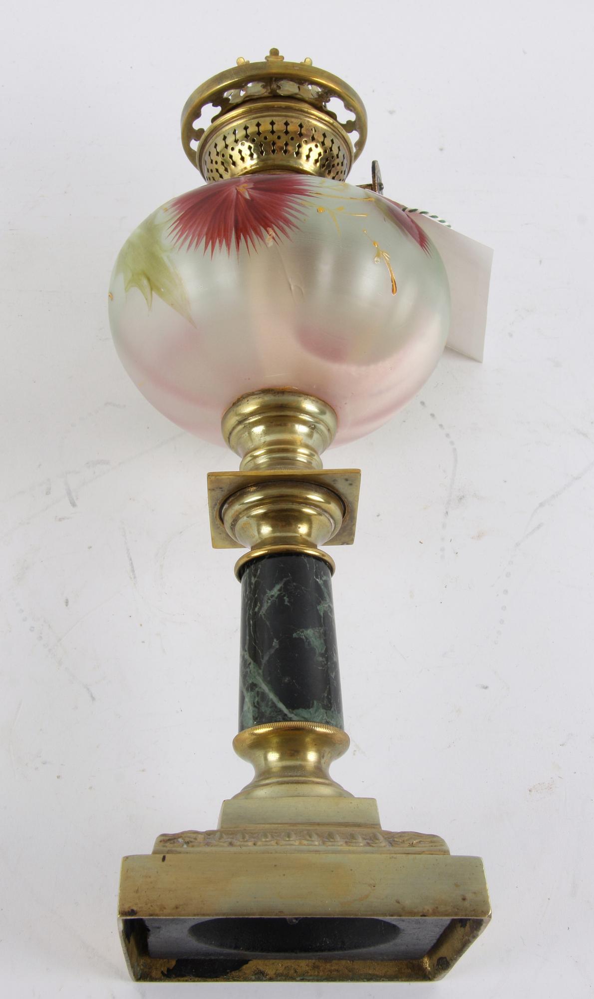 BORDSFOTOGENLAMPA, mässing och sten, 1900-tal.