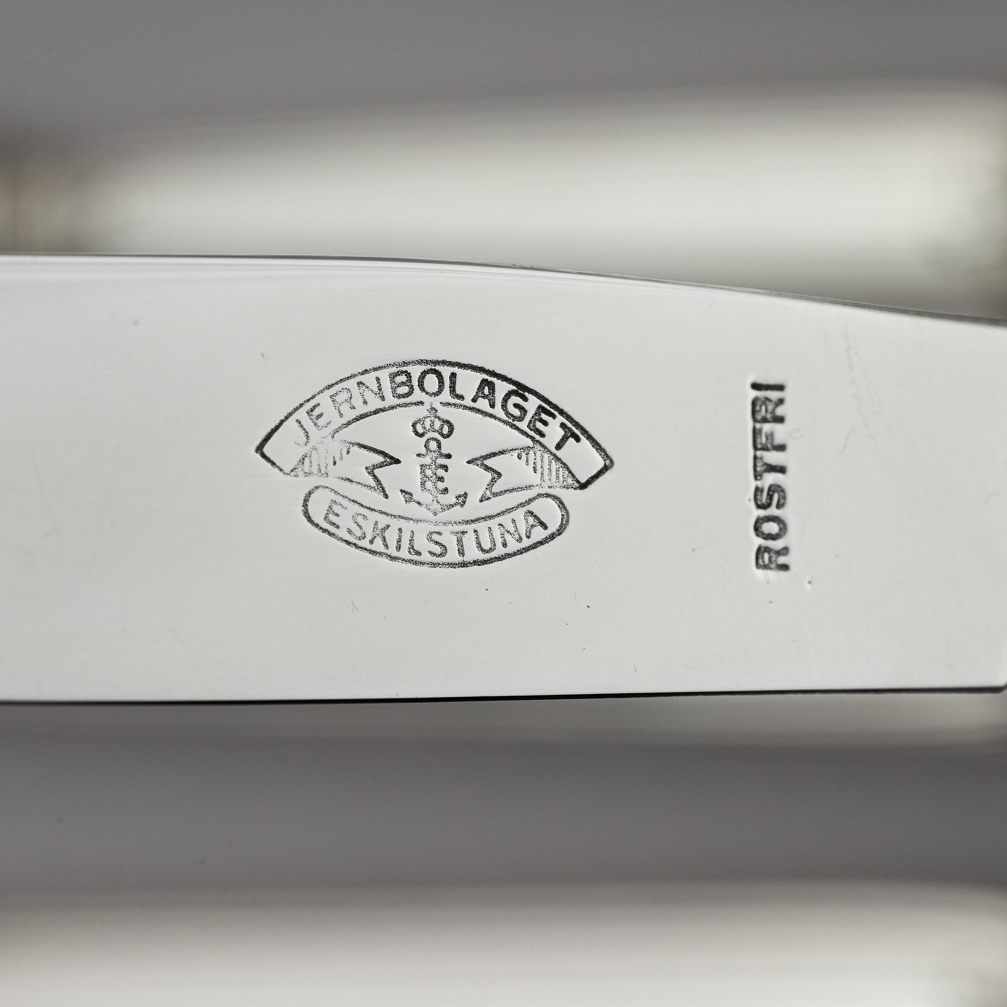 An Italian 20th century 188+3 pieces silver cutlery set, marks of Società Italiana Argenti di Pordenone.