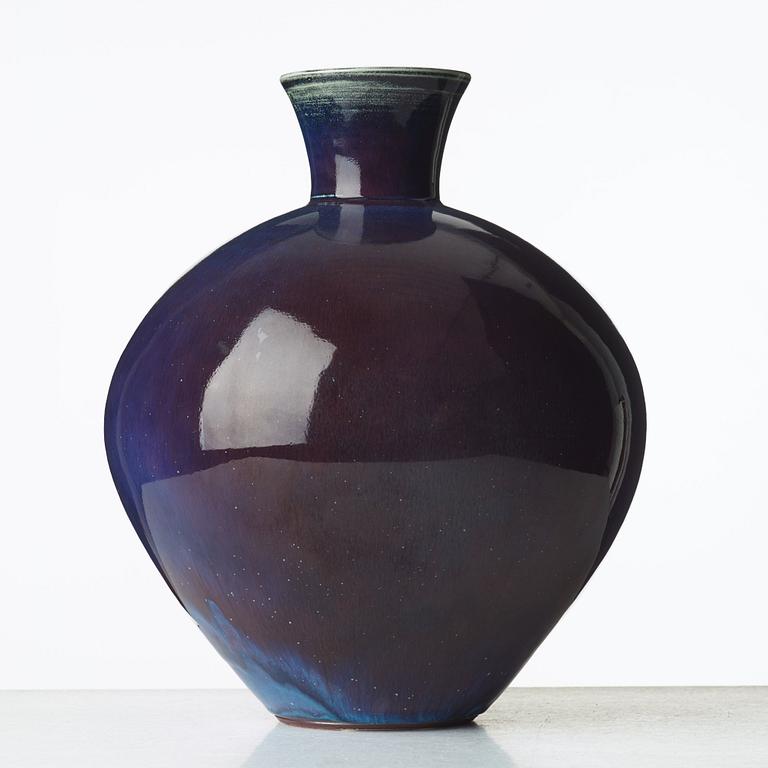 Berndt Friberg, a stoneware vase, Gustavsberg studio, Sweden 1974.