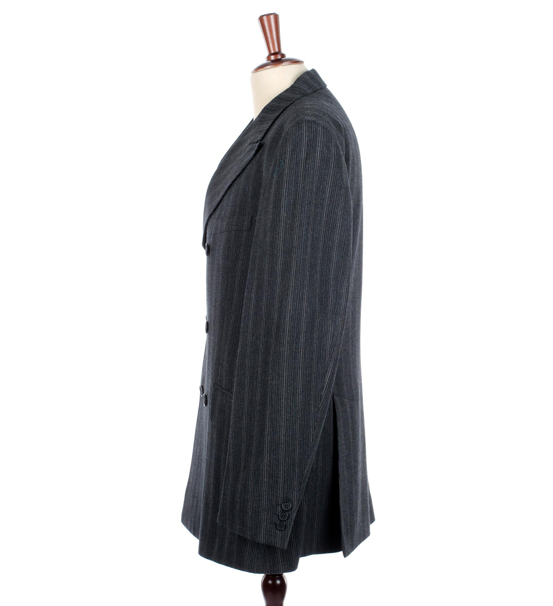 DOLCE & GABBANA, a grey wool pinstriped men´s jacket, size 50.