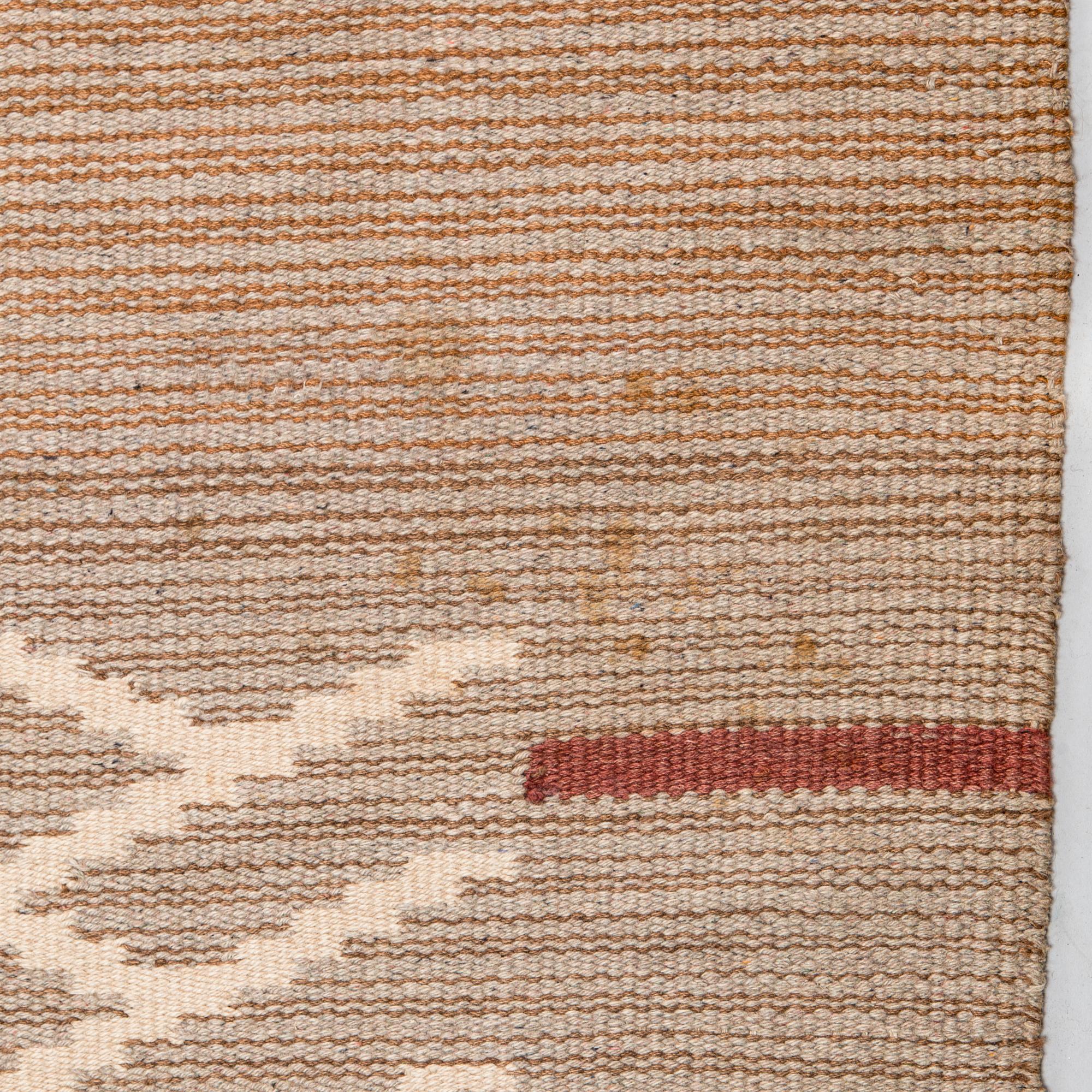 Hårgarnsmatta, 1930-tal. Ca 240x340 cm.
