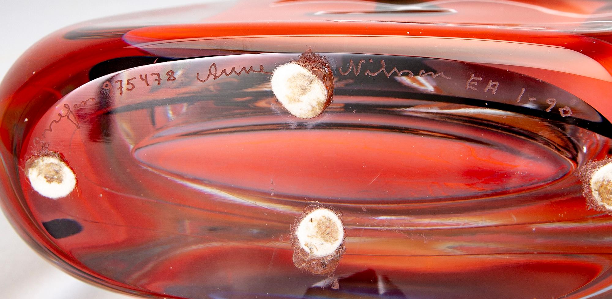 AN ANNE NILSSON GLASS VASE, signed Orrefors 975478 Anne Nilsson E.A. 1-90.