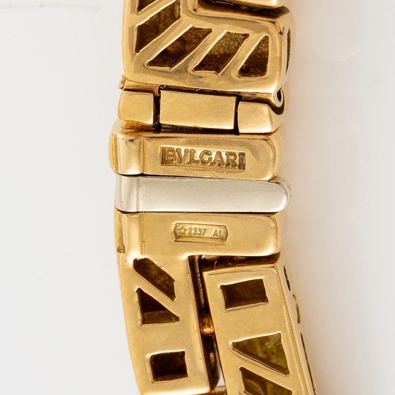 A Bulgari necklace "Monete" in 18K gold with an ancient coin.