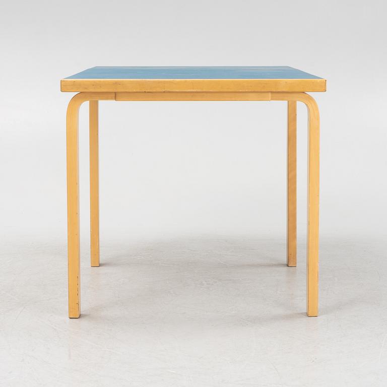 Alvar Aalto, drop-leaf table "DL85", Artek, mid-20th century.