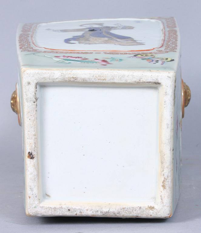 URNA, porslin, Kina, 1800-tal.