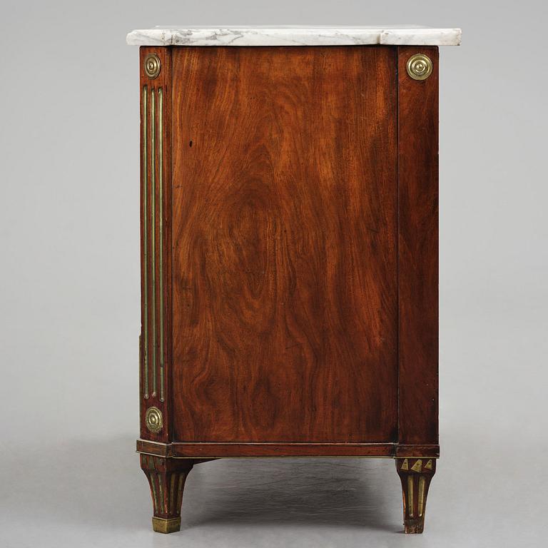 A late Gustavian mahogany commode, Stockholm, late 18th century.