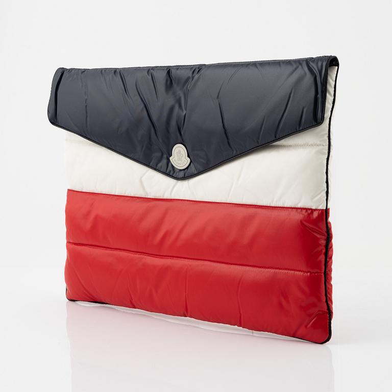 Moncler, clutch, "Busta Piuminu".