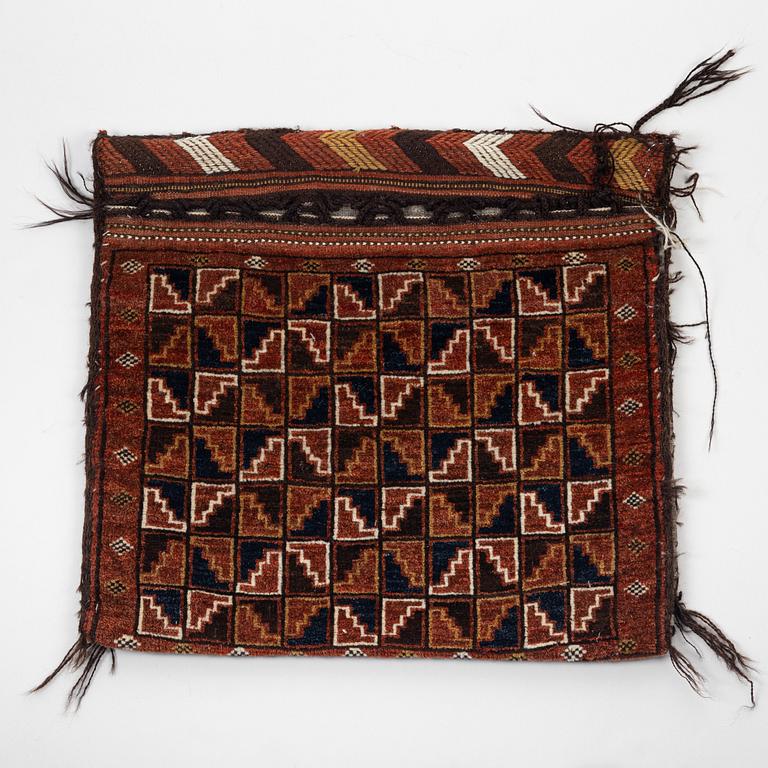 Sadelväska Turkmen, ca 107 x 56 cm.