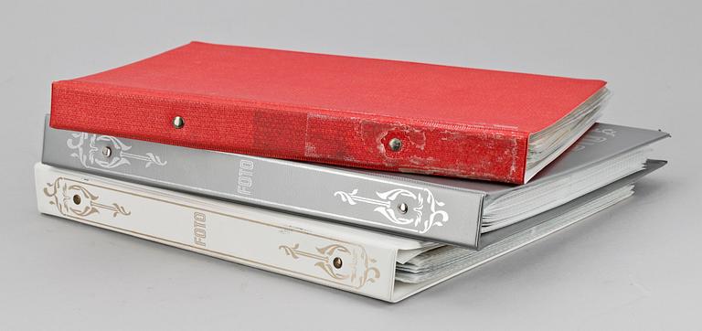 ALBUM 3 st MED KUNGLIGA VYKORT, flertal olika kunga- och furstehus, bla Italien, Spanien. 1910-tal till sent 1900-tal.