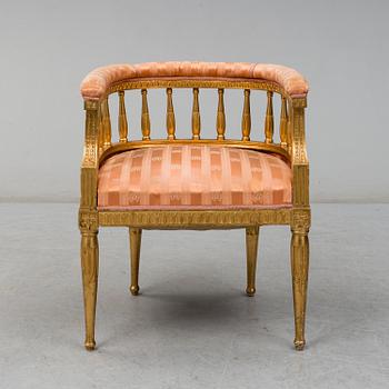 An early 20th century arm chair.