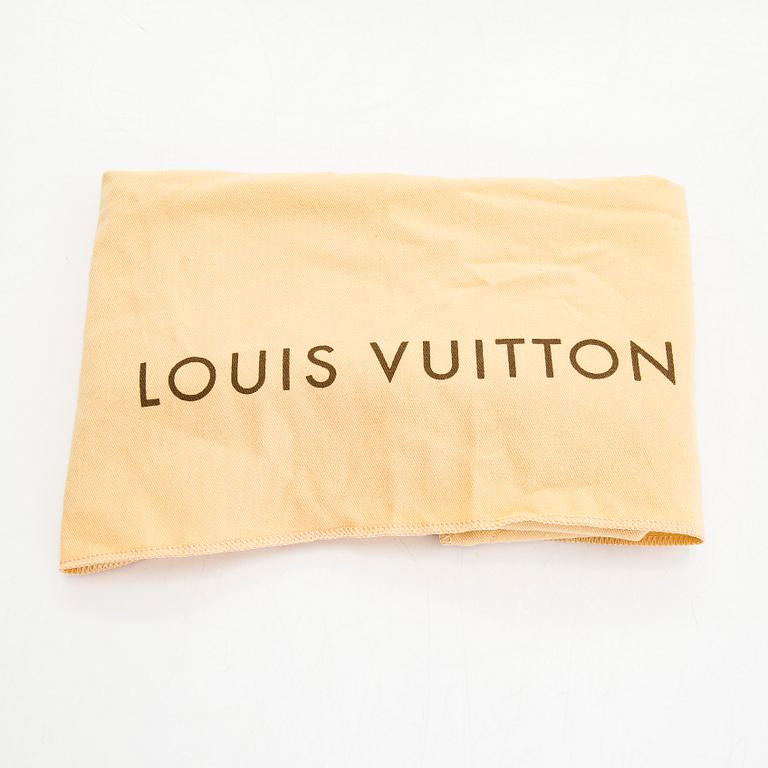 Louis Vuitton, a 'Terre Damier Geant Citadin' canvas messenger bag.