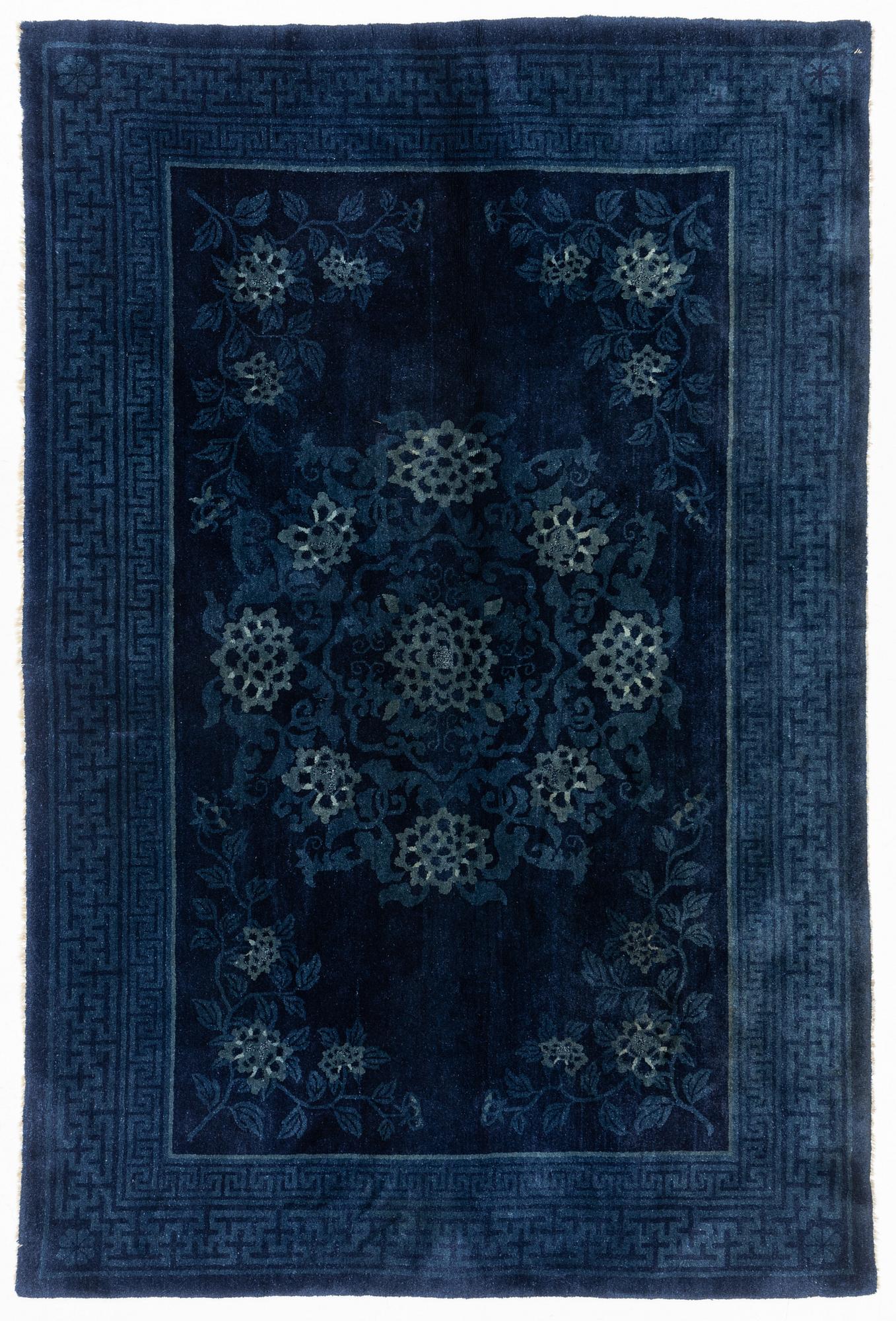 Matta, antik/semiantik Baotou, Kina, ca 265 x 175 cm.