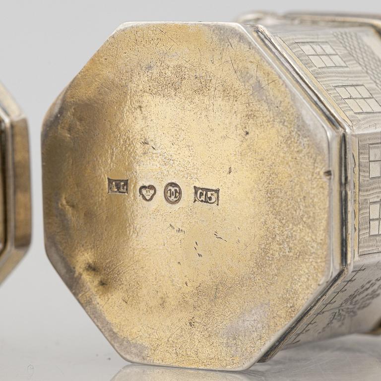 Two Swedish Silver Snuff Boxes, mark of Adrian Lilja, Karlskrona 1858 and 1861.