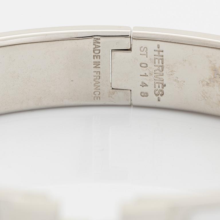 Hermès, bangle, "Clic H PM", silver coloured metal and white enamel.